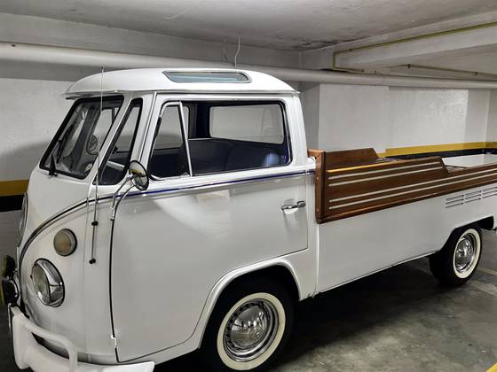 VOLKSWAGEN KOMBI 1.5 STD 8V GASOLINA 3P MANUAL